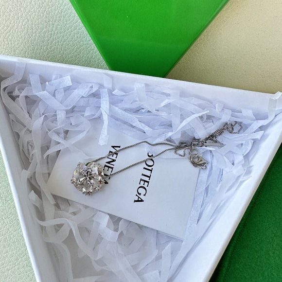 NEW BOTTEGA VENETA SILVER NECKLACE Cubic Zirconia FERN 699407 - Picture 1 of 8